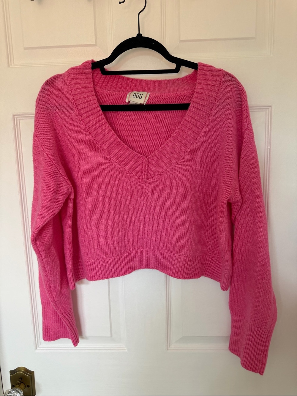 BDG Cropped V-Neck Sweater